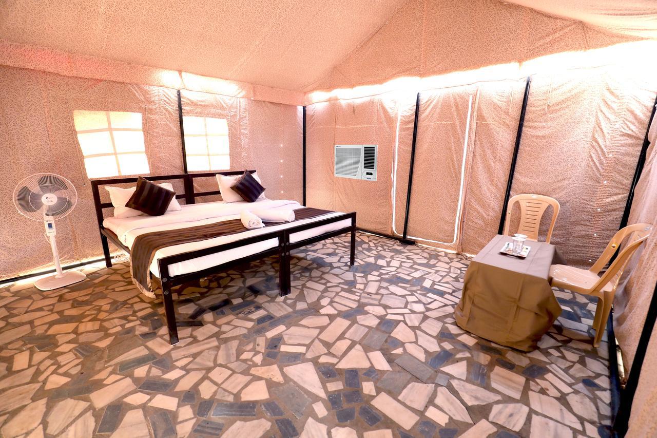 Nova Patgar Tents Bhuj Exterior foto