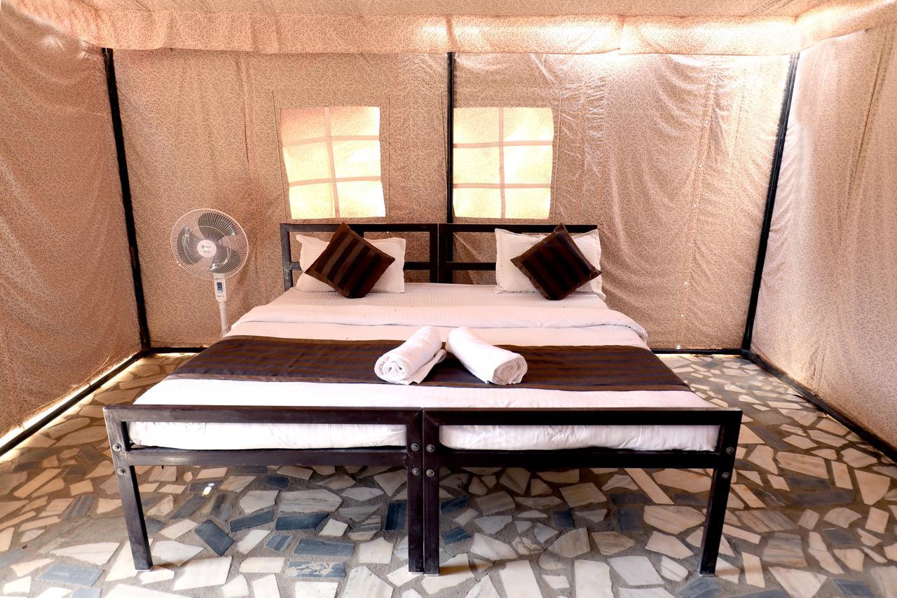Nova Patgar Tents Bhuj Exterior foto
